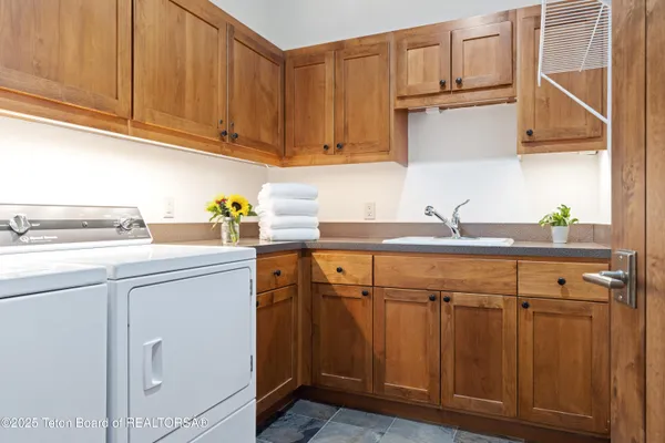 $3,995,000 | 524 Snow King Loop, Unit 241, Jackson, WY 83001
