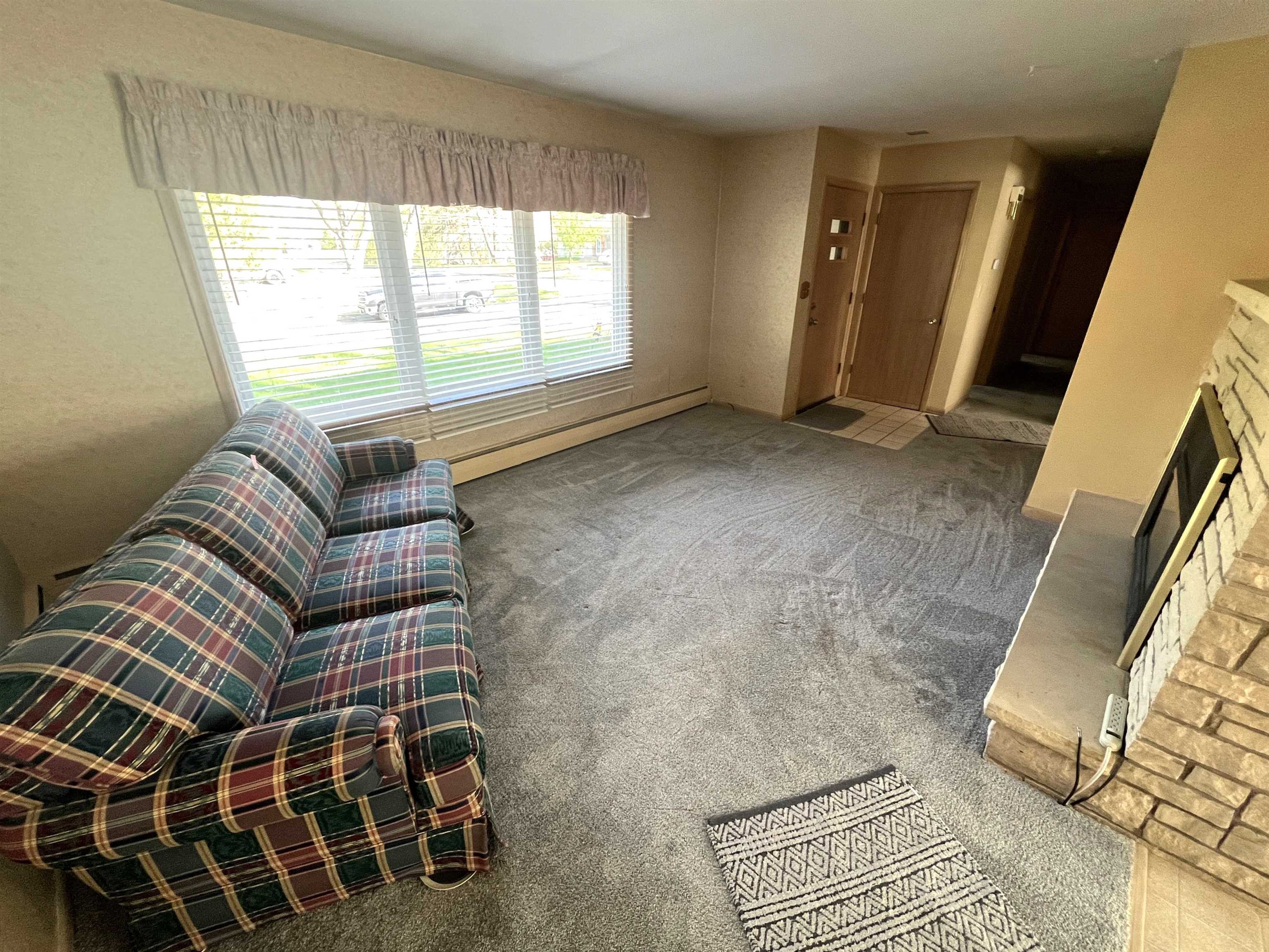 305 Annette Court Rhinelander, WI 54501 - Photo 13 of 38