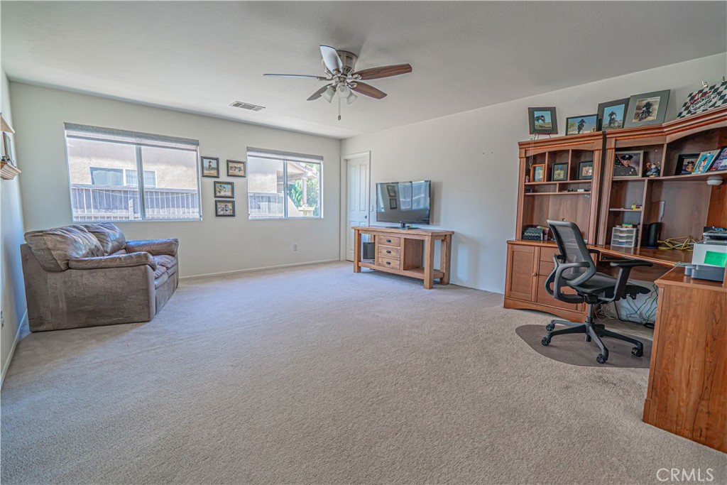 32628 Ridge Top Lane Castaic, CA 91384 - Photo 31 of 57 Gallery Image 31