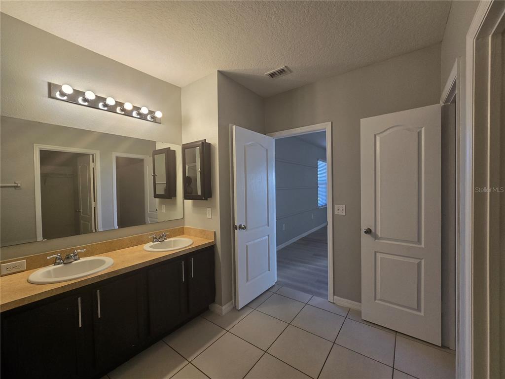 1514 Tamarind Road Davenport, FL 33896 - Photo 13 of 25