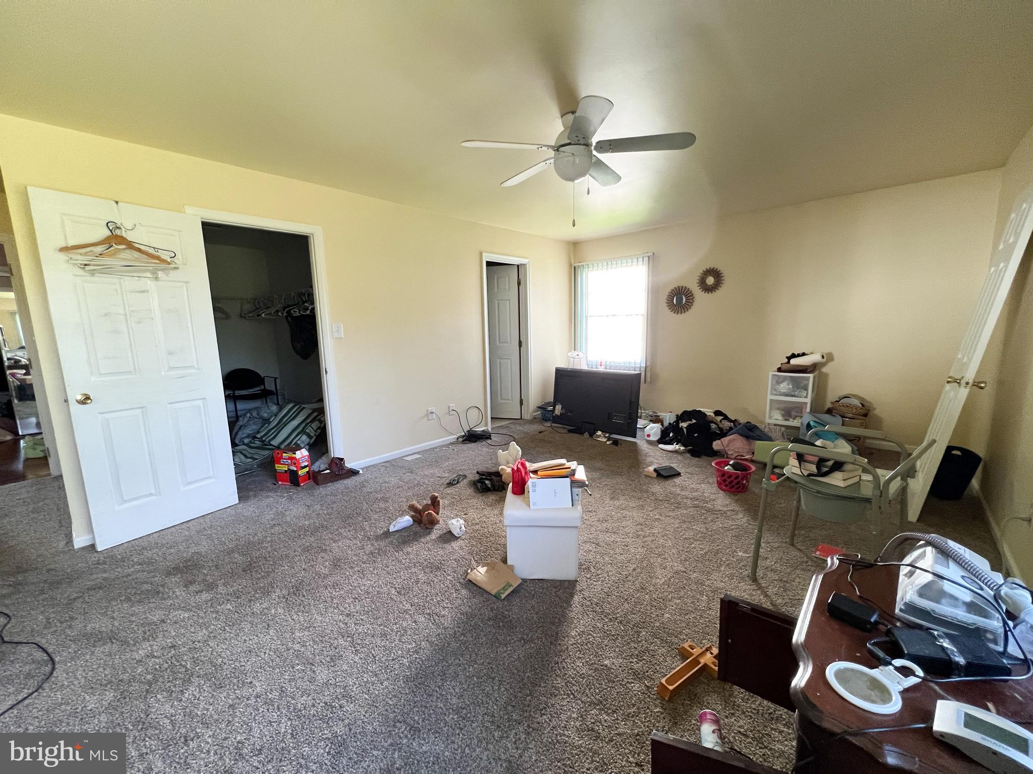 214 Mt Vernon Drive Bear, DE 19701 - Photo 22 of 44 a living room with furniture and a window