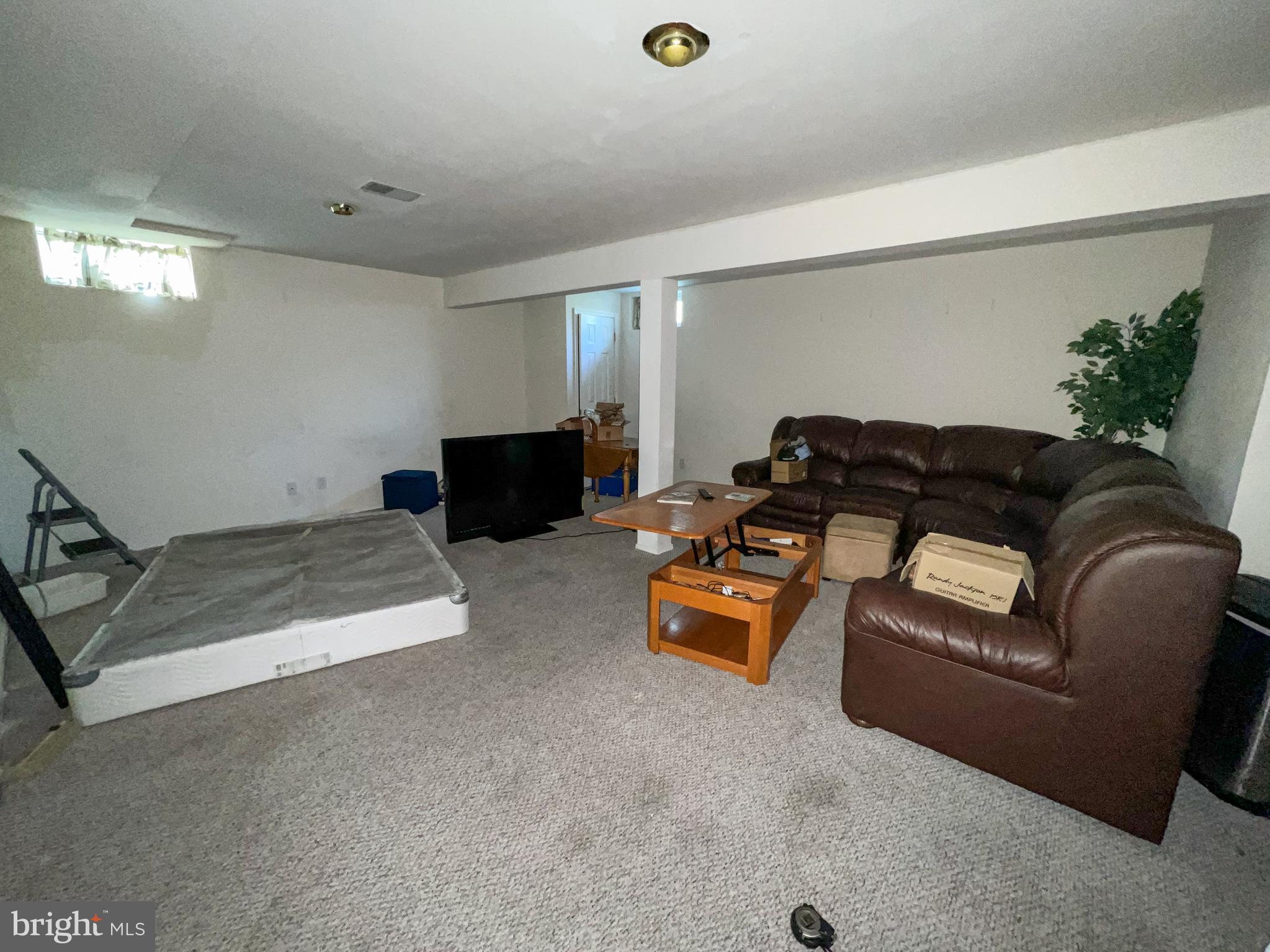 214 Mt Vernon Drive Bear, DE 19701 - Photo 28 of 44 a living room with furniture