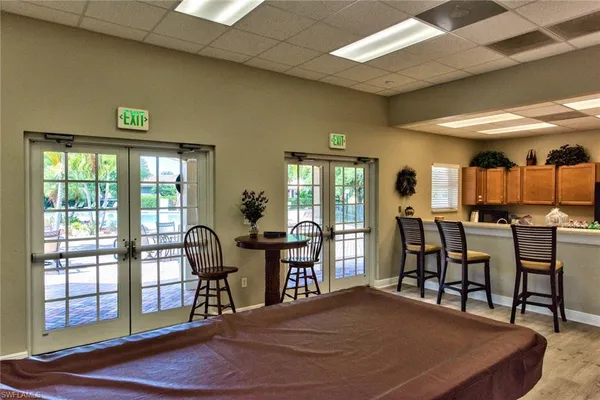 $3,200 | 2066 Grove Drive, Naples, FL 34120