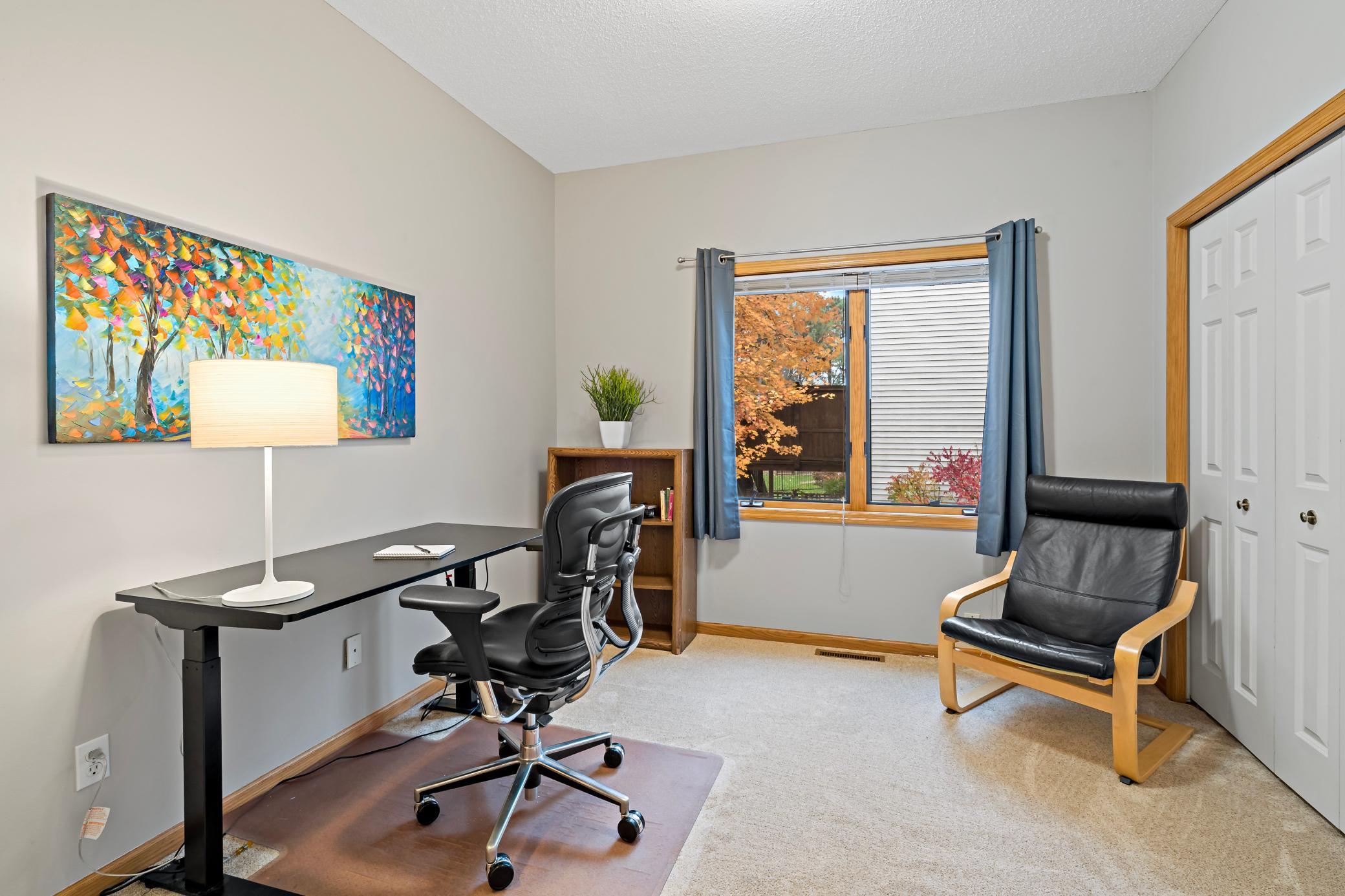 886 Oak Court Eagan, MN 55123 - Photo 4 of 24