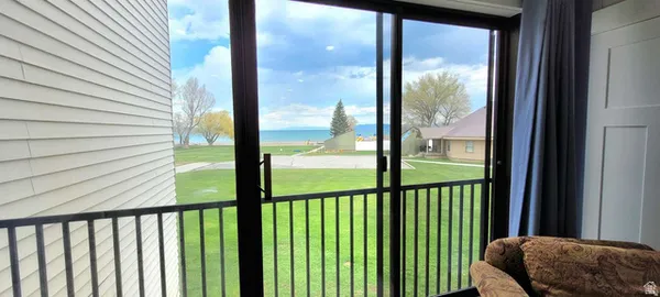 $399,000 | 2176 South Bear Lake Boulevard, Unit 450, Garden City, UT 84028