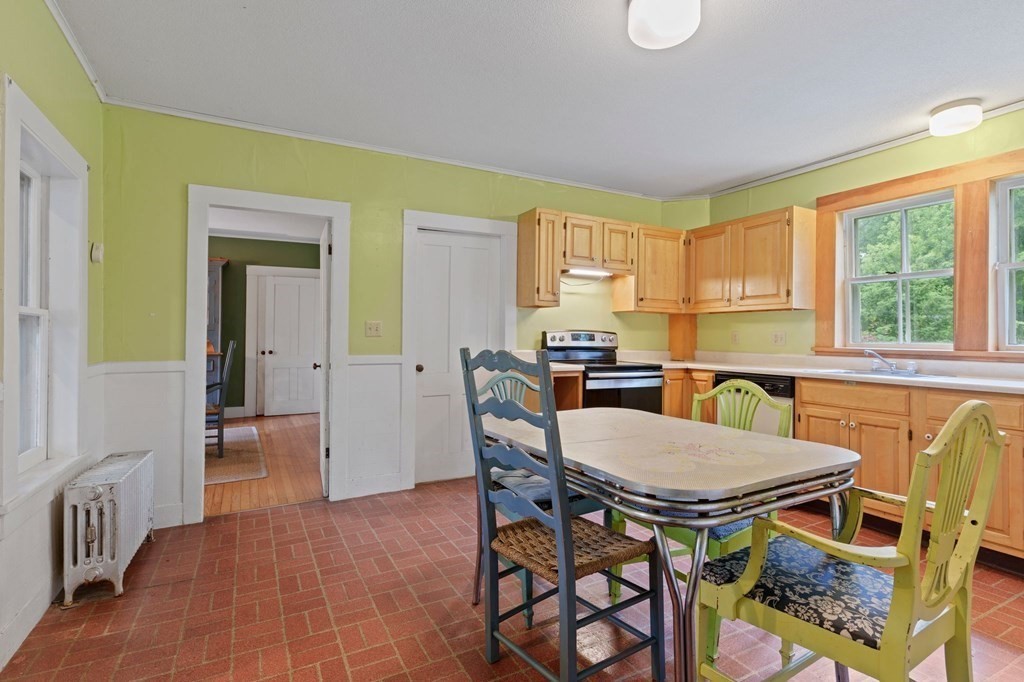27 Wendell Road Shutesbury, MA 01072 - Photo 4 of 32 Gallery Image 4