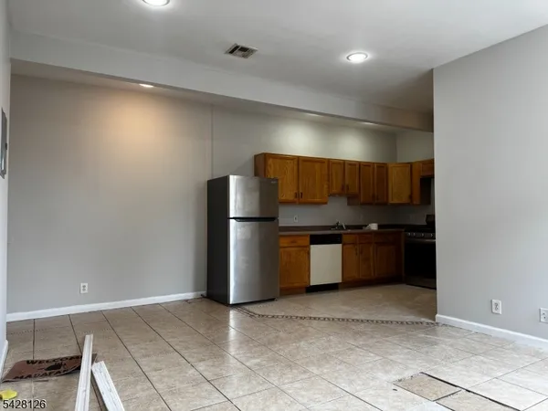 $1,700 | 109 Irene Street, Unit 1, Linden, NJ 07036