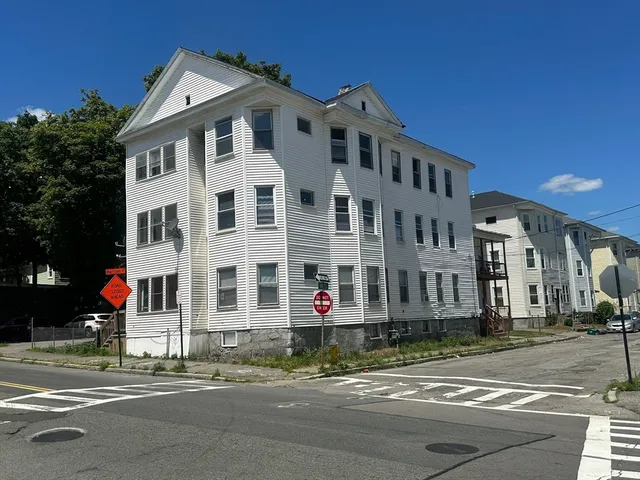 $885,000 | 123 Dorchester Street, Worcester, MA 01604