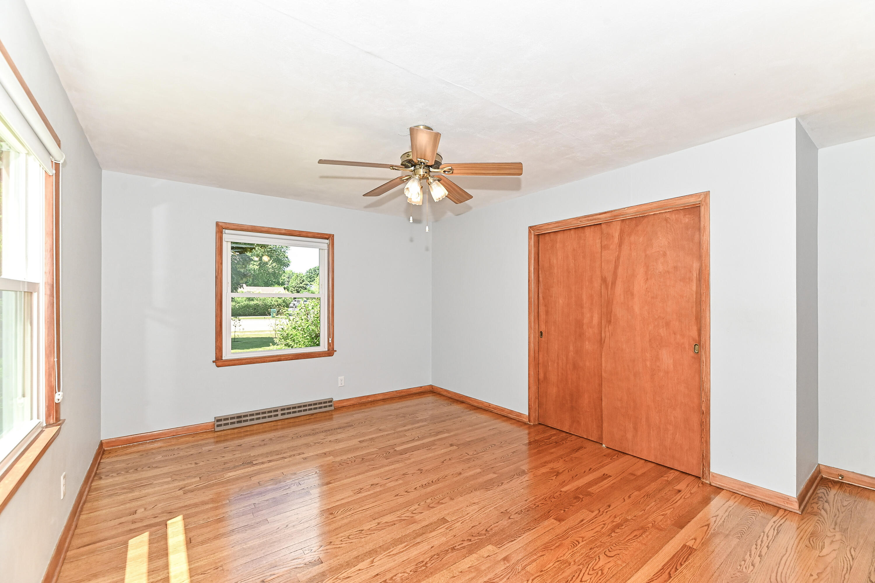 W156N8008 Pilgrim Road Menomonee Falls, WI 53051 - Photo 15 of 50 pilgrim-23