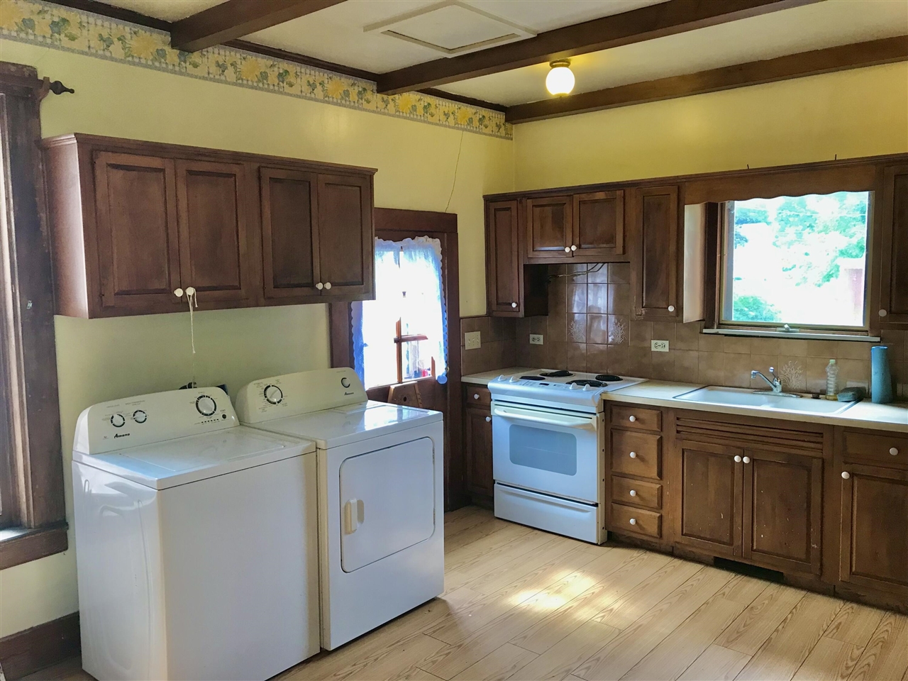 114 East Chicago Road White Pigeon, MI 49099 - Photo 8 of 23