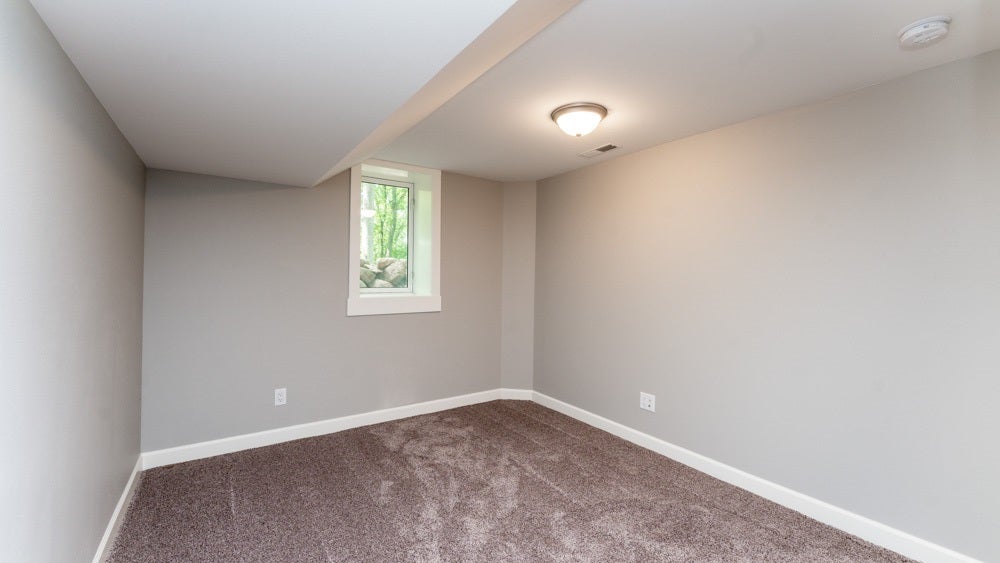 3382 Mohawk Road Northeast Solon, IA 52333 - Photo 40 of 42 Gallery Image 40