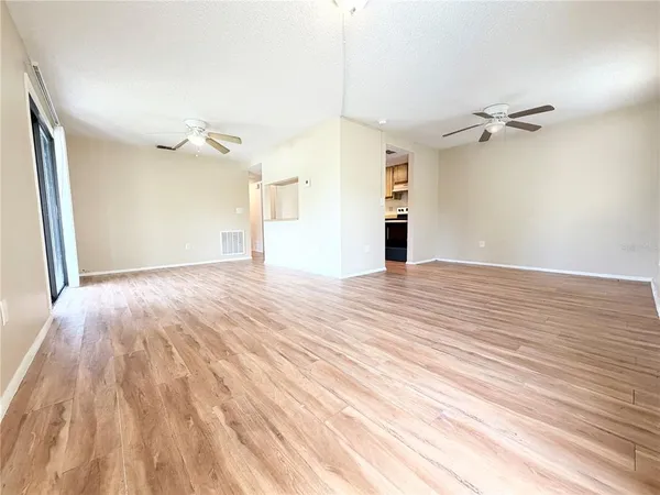 $1,500 | 129 Camphor Circle, Unit F, Oldsmar, FL 34677