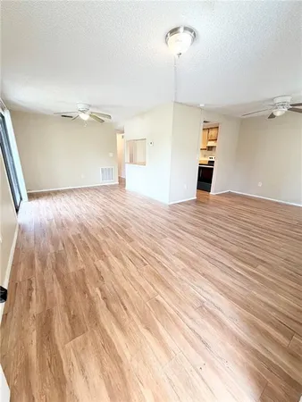 $1,500 | 129 Camphor Circle, Unit F, Oldsmar, FL 34677