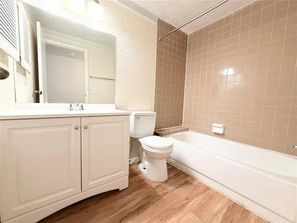 $1,500 | 129 Camphor Circle, Unit F, Oldsmar, FL 34677