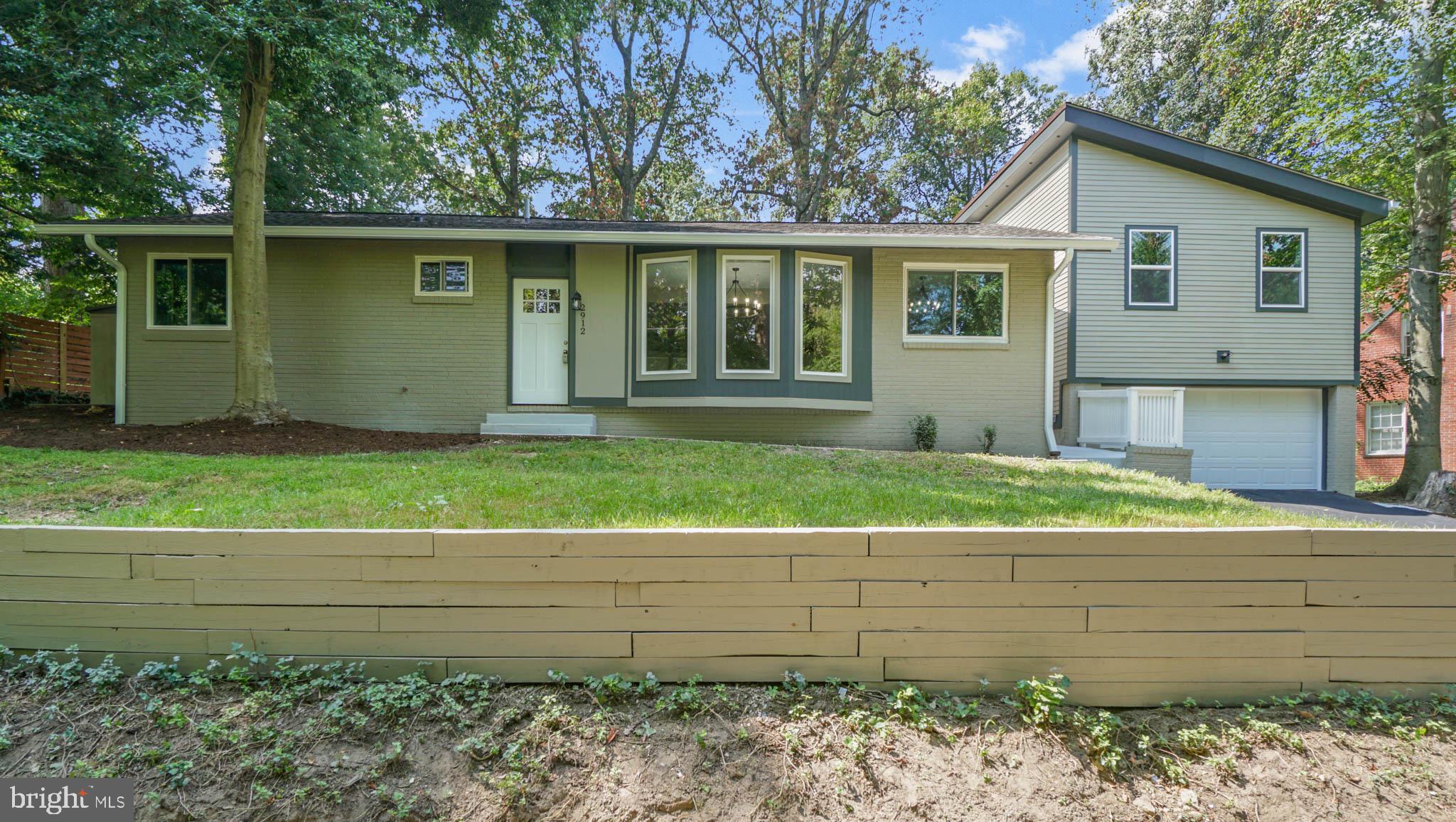 2912 Newcastle Avenue Silver Spring, MD 20910 - Photo 2 of 30