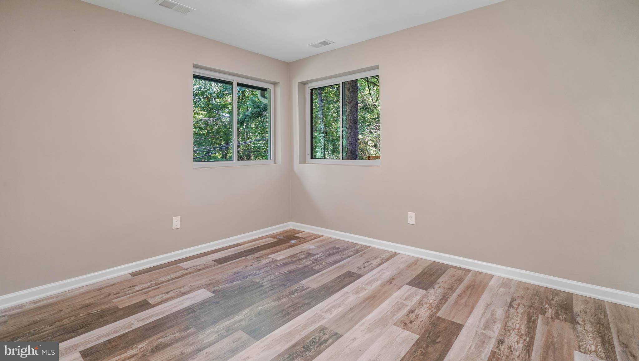 2912 Newcastle Avenue Silver Spring, MD 20910 - Photo 14 of 30