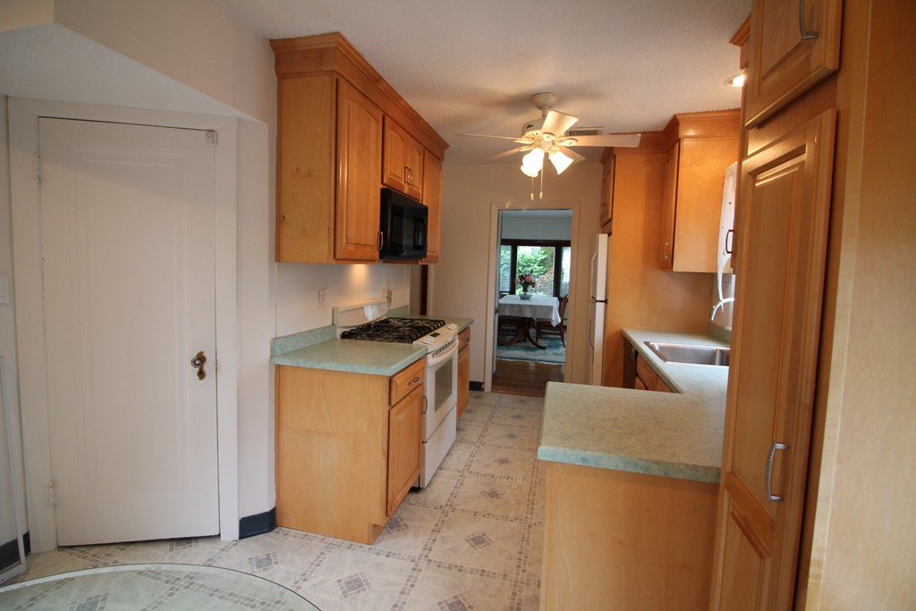 16 Hobomack Road Quincy, MA 02169 - Photo 18 of 24 Gallery Image 18