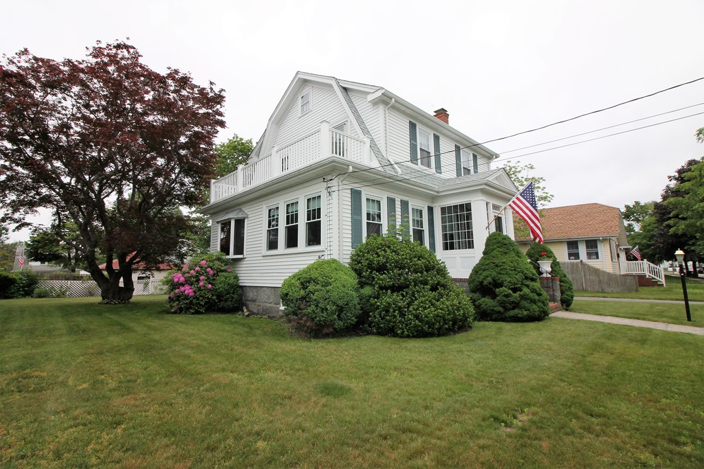 16 Hobomack Road Quincy, MA 02169 - Photo 3 of 24 Gallery Image 3