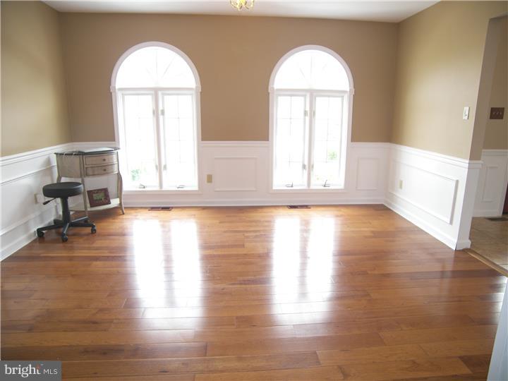 426 Wells Road Doylestown, PA 18901 - Photo 5 of 25 Dining Room