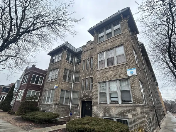 $1,850 | 4501 North Troy Street, Unit 3, Chicago, IL 60625