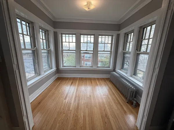 $1,850 | 4501 North Troy Street, Unit 3, Chicago, IL 60625