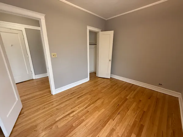 $1,850 | 4501 North Troy Street, Unit 3, Chicago, IL 60625