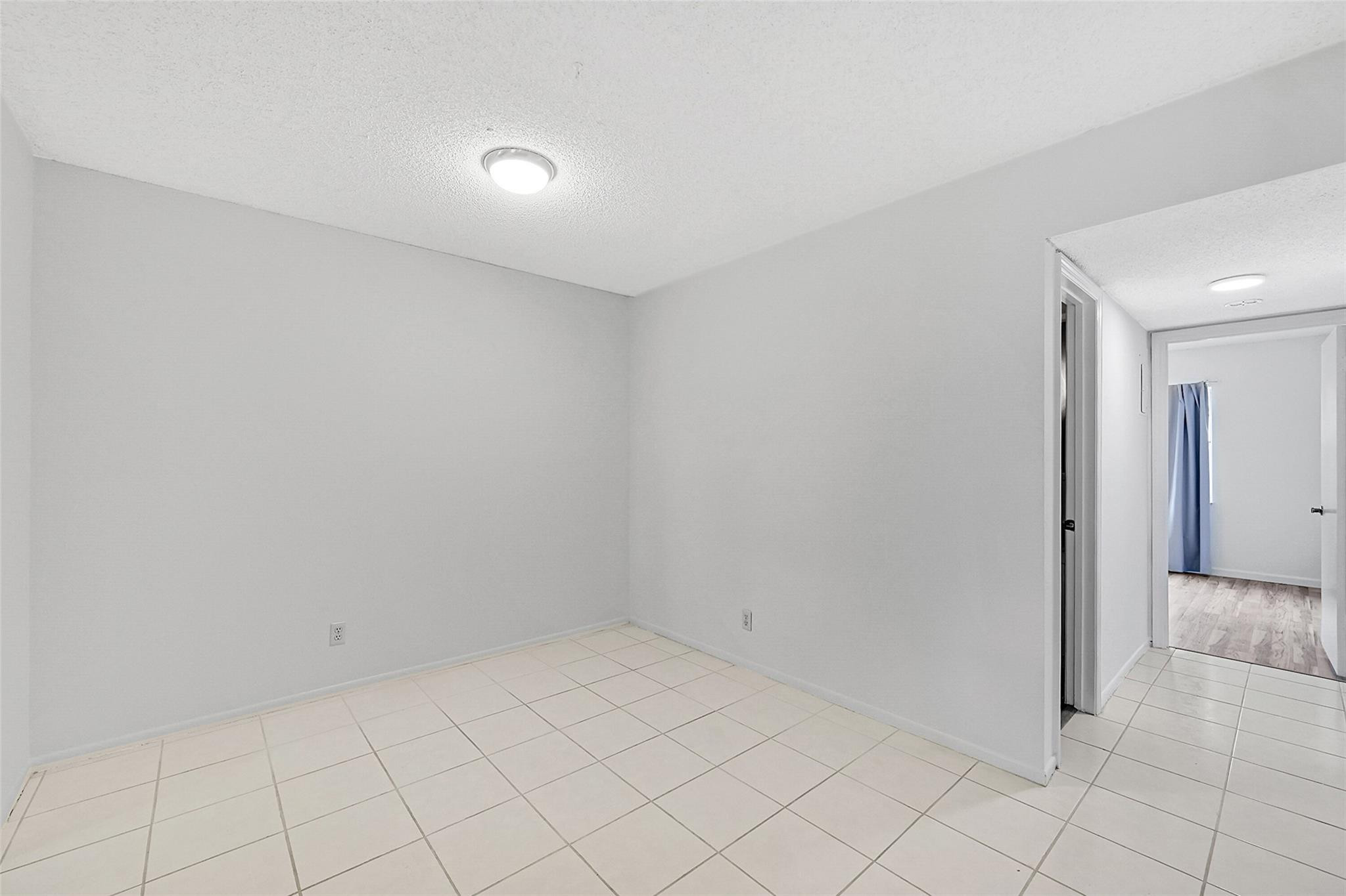 1024 Northwest 13th Street, Unit 149B Boca Raton, FL 33486 - Photo 8 of 42 a view of an empty room