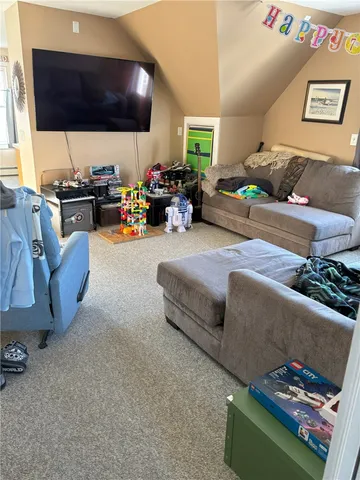 $549,000 | 2 Gravity Court, Westerly, RI 02891