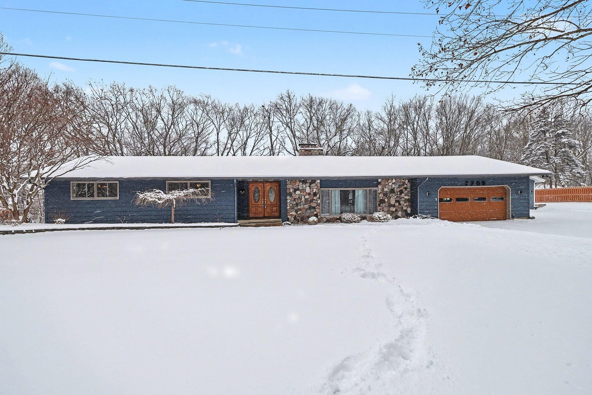 7709 West Q Avenue Kalamazoo, MI 49009 - Photo 2 of 30 002_file_2754