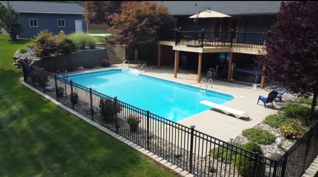 7709 West Q Avenue Kalamazoo, MI 49009 - Photo 3 of 30 7709 Pool Pic 2