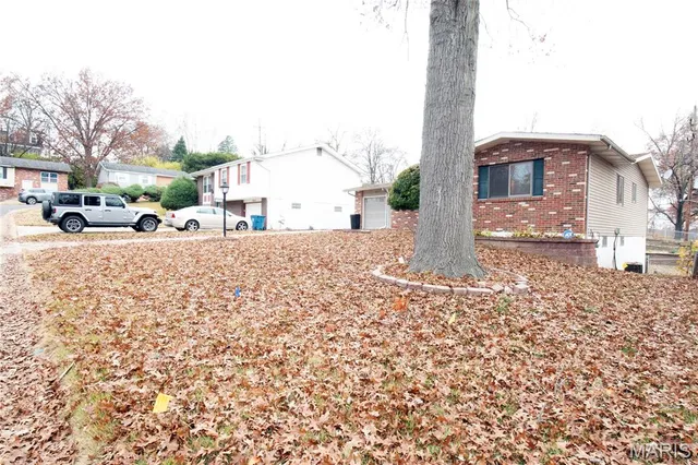 $165,000 | 8827 Sumter Drive, Jennings, MO 63136