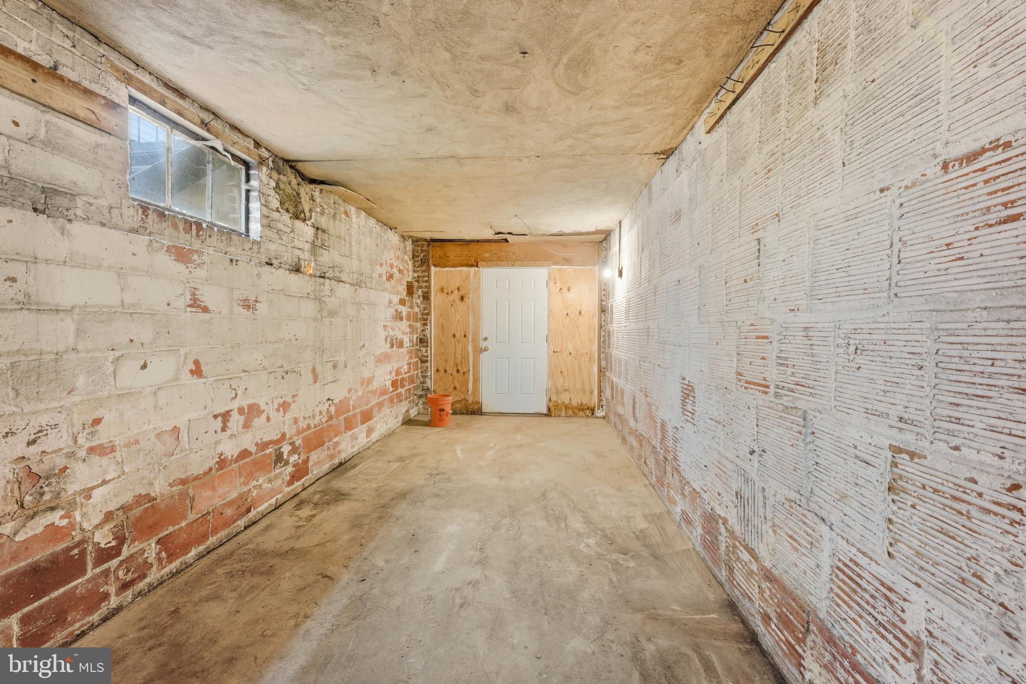 726 Somerset Place Northwest Washington, DC 20011 - Photo 27 of 28 a view of an empty room