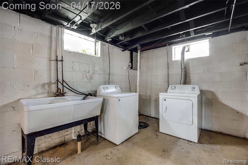 22481 Springbrook Avenue Farmington, MI 48336 - Photo 23 of 29 Gallery Image 23