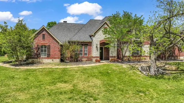 $860,000 | 1555 Hunterglenn Drive, Aledo, TX 76008