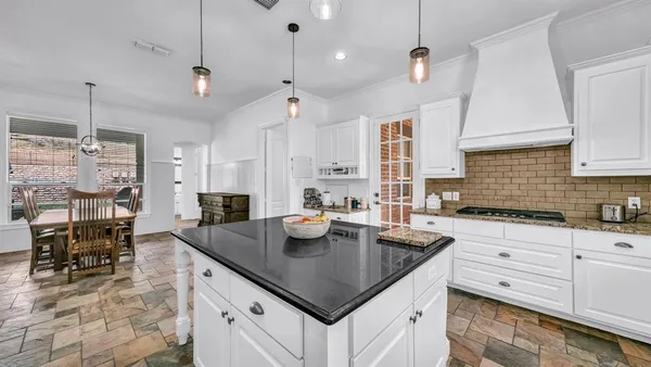 $855,000 | 1555 Hunterglenn Drive, Aledo, TX 76008