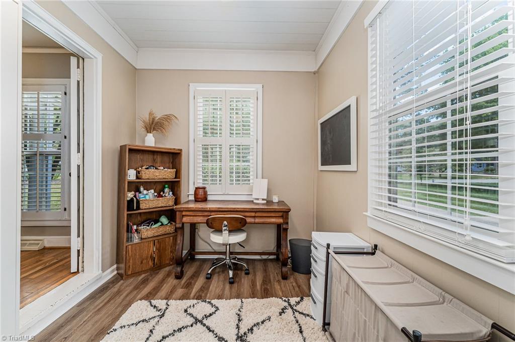 1607 Independence Road Greensboro, NC 27408 - Photo 7 of 45 Gallery Image 7