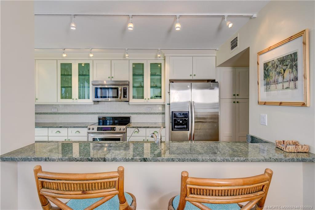 669 Northeast Plantation Road, Unit 103 Stuart, FL 34996 - Photo 18 of 47 Gallery Image 18