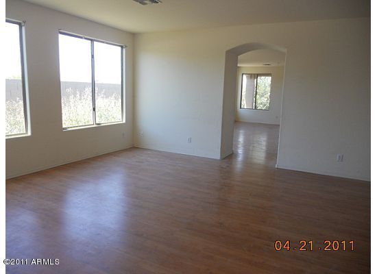 10150 West Payson Road Tolleson, AZ 85353 - Photo 2 of 8 Living room