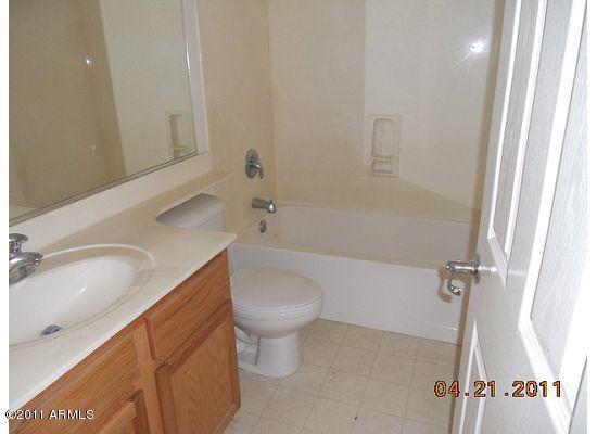 10150 West Payson Road Tolleson, AZ 85353 - Photo 6 of 8 Bath