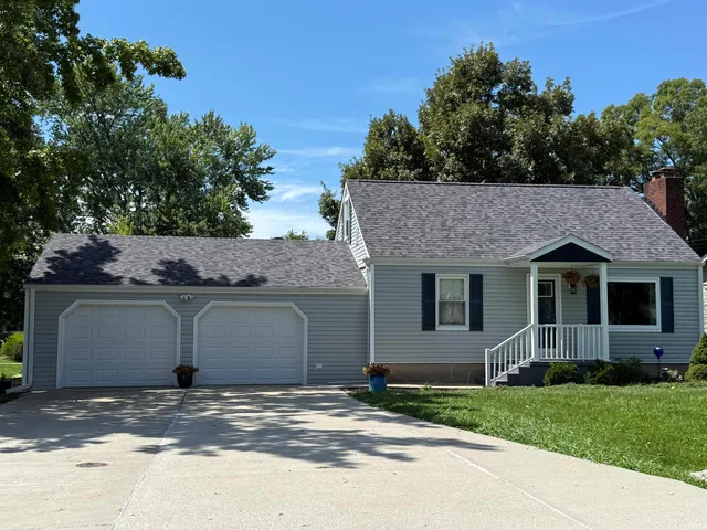 $239,900 | 2711 Eastern Avenue, Bedford, IN 47421