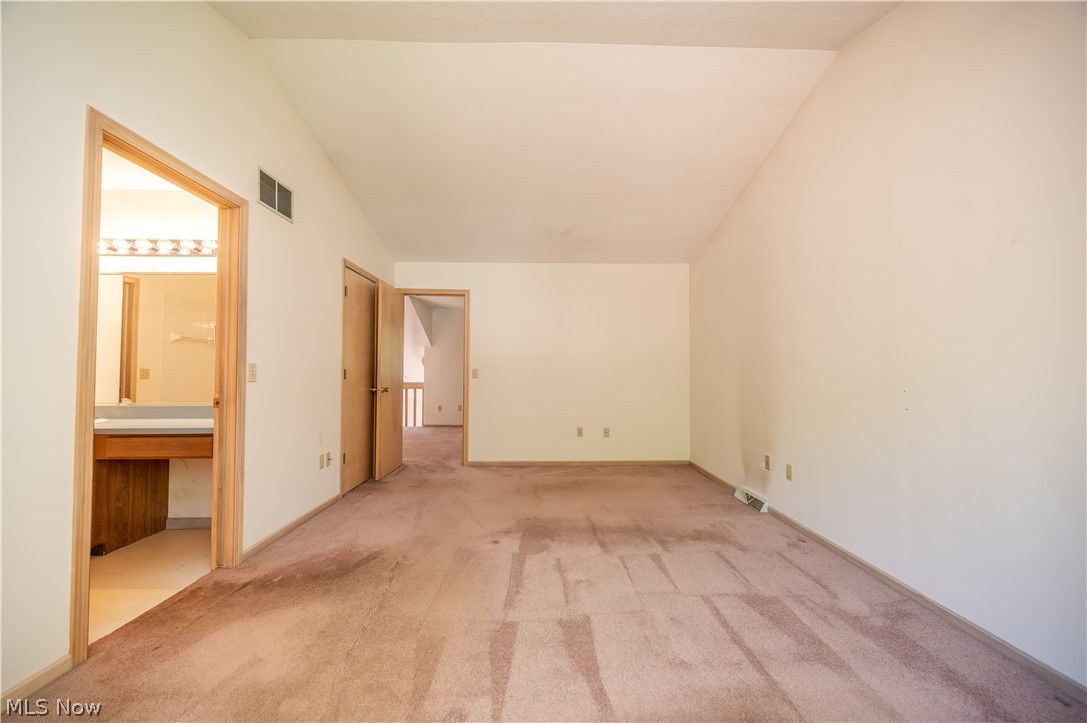 9114 Inverrary Warren, OH 44484 - Photo 27 of 49