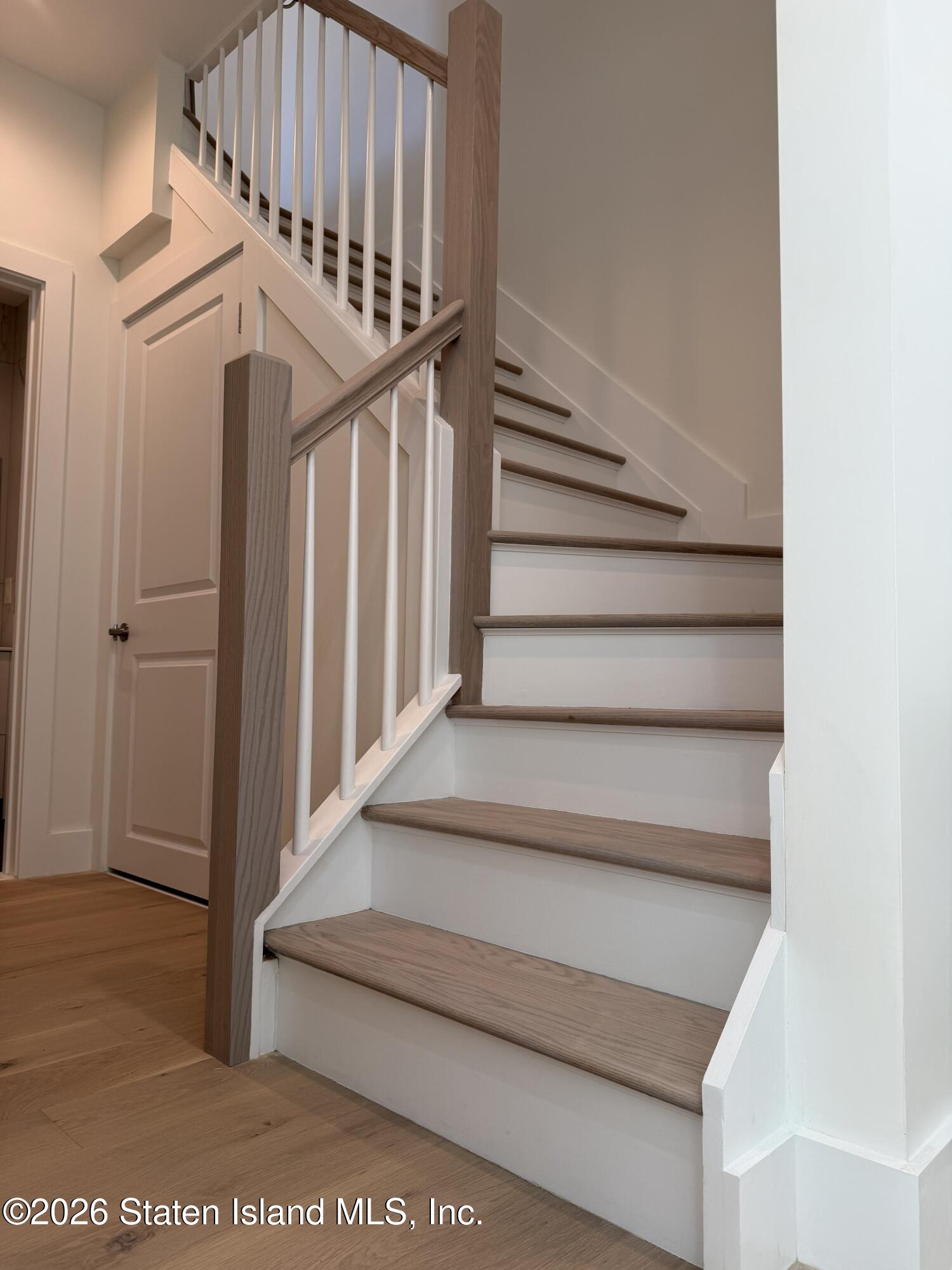 1239 Forest Hill Road, Unit 7 Staten Island, NY 10314 - Photo 9 of 14 a view of entryway