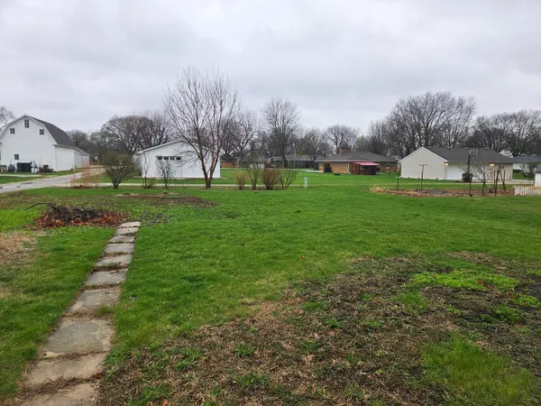 $89,000 | 407 North Elm Street, Gardner, IL 60424