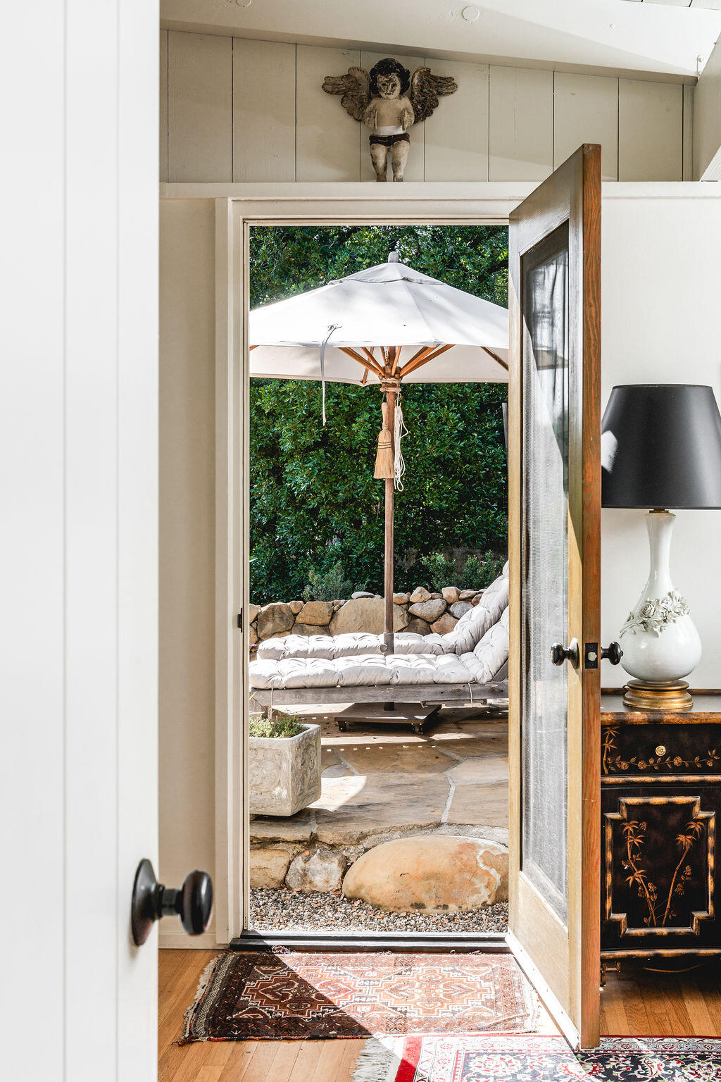 828 Tornoe Road Santa Barbara, CA 93105 - Photo 16 of 48 JG-828Tornoe-int-26