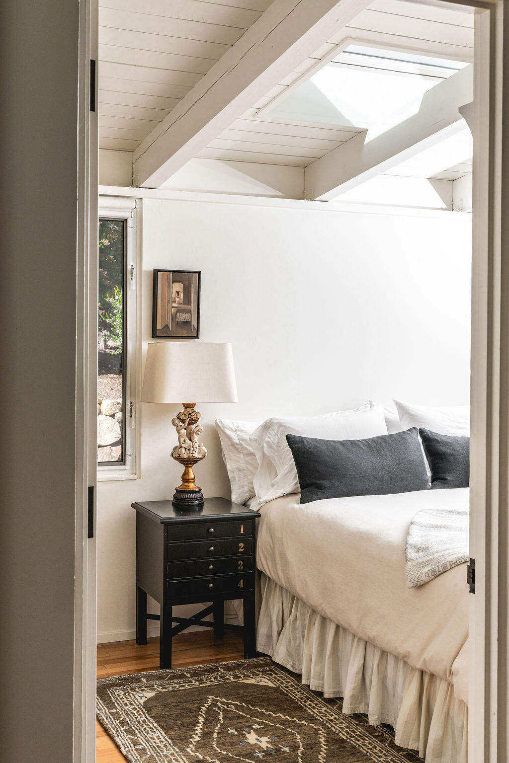 828 Tornoe Road Santa Barbara, CA 93105 - Photo 20 of 48 JG-828Tornoe-int-28