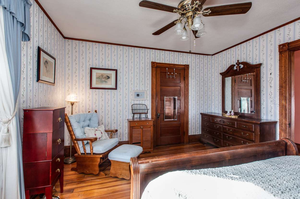 537 Mammoth Road Londonderry, NH 03053 - Photo 29 of 40 Gallery Image 29