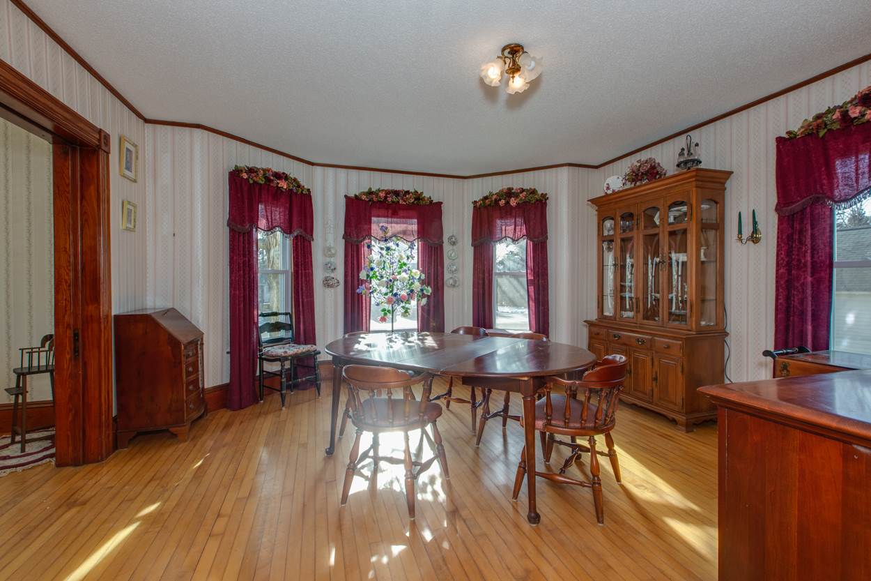 537 Mammoth Road Londonderry, NH 03053 - Photo 9 of 40 Gallery Image 9
