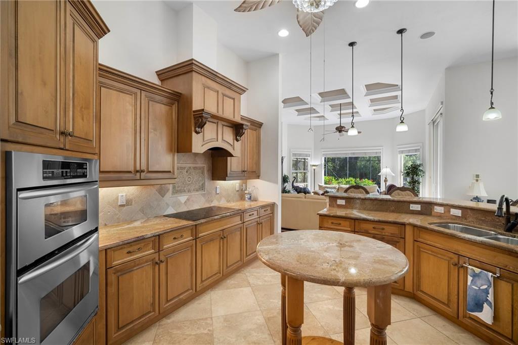 7620 Palmer Court Naples, FL 34113 - Photo 9 of 47