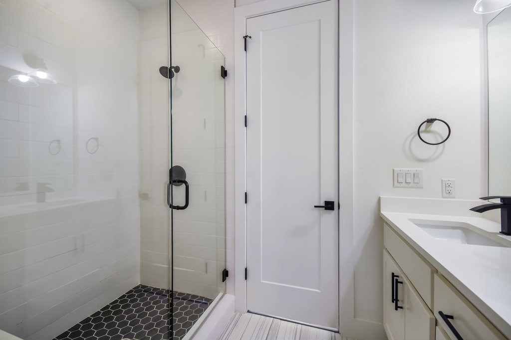 607 West St Johns Avenue, Unit 2 Austin, TX 78752 - Photo 18 of 36