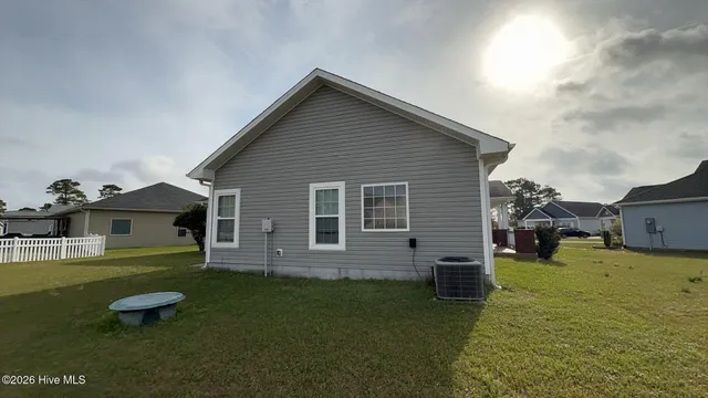 $1,650 | 124 Farmstead Place, Maple Hill, NC 28454